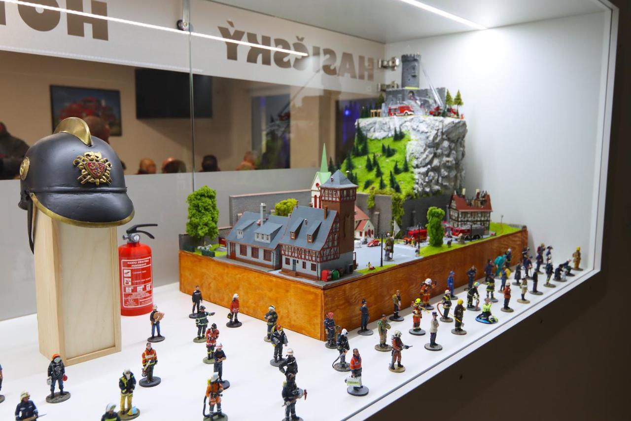 Hasicsky Hotel Pribyslav ภายนอก รูปภาพ